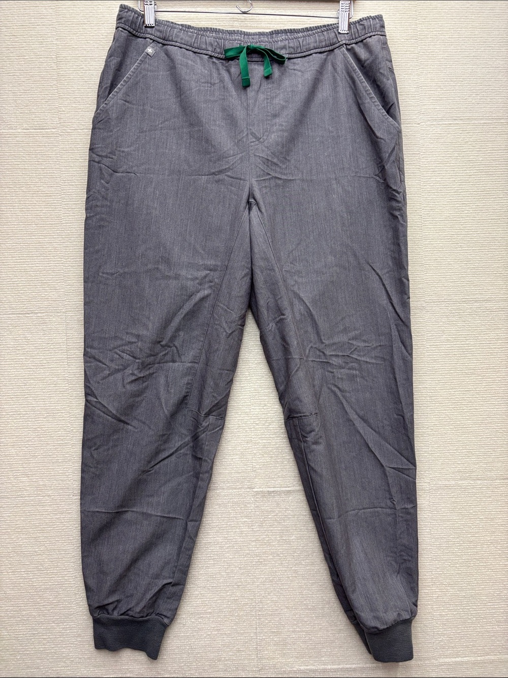 Figs Grey Men's Jogger Pants with Drawstring large scrub